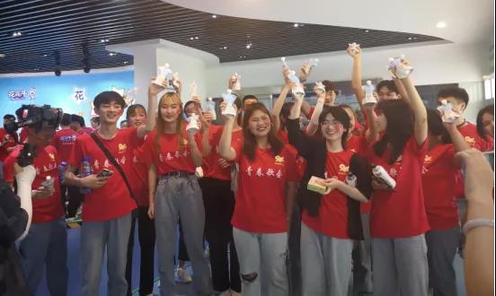 做白色的牛奶,创红色的企业,乐发lv官网乳业集团青春歌会庆祝建党100周年 做白色的牛奶,创红色的企业,乐发lv官网乳业集团青春歌会庆祝建党100周年