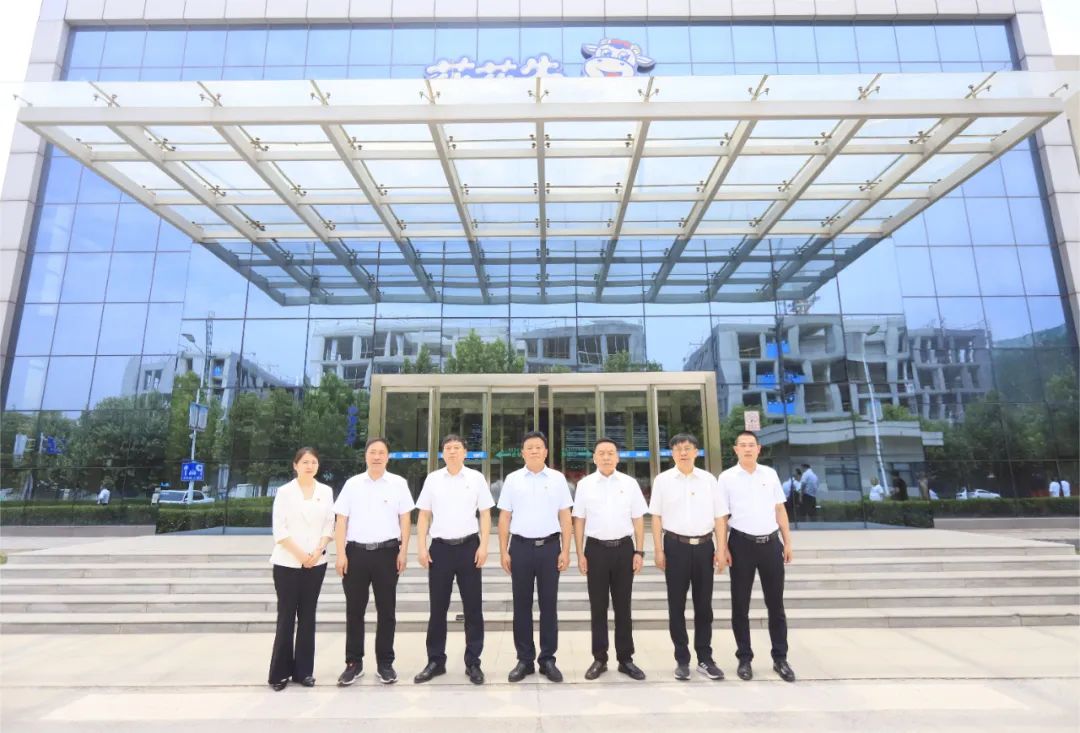 中国共产党河南乐发lv官网乳业集团股份有限公司第二届委员会第二次党员大会胜利召开 中国共产党河南乐发lv官网乳业集团股份有限公司第二届委员会第二次党员大会胜利召开