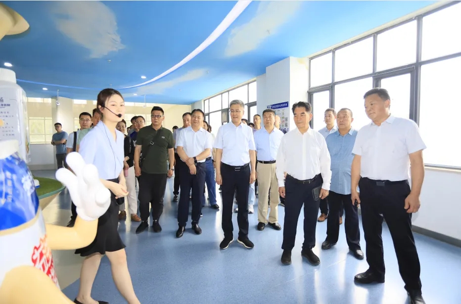 乐发lv官网丨中国人民大学河南校友会莅临乐发lv官网参观座谈 乐发lv官网丨中国人民大学河南校友会莅临乐发lv官网参观座谈