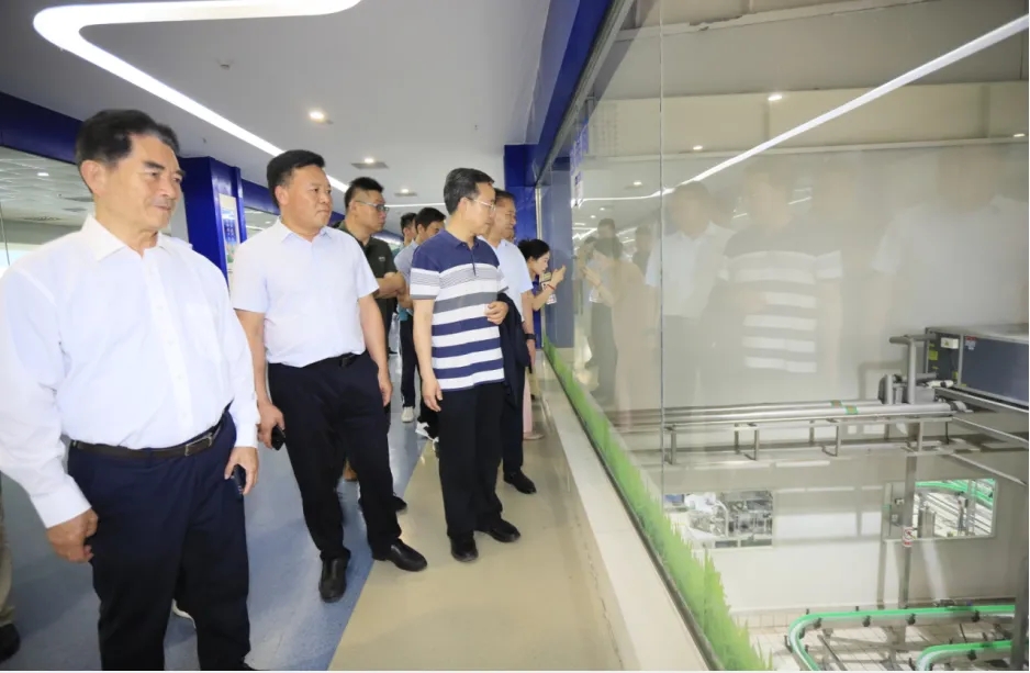 乐发lv官网丨中国人民大学河南校友会莅临乐发lv官网参观座谈 乐发lv官网丨中国人民大学河南校友会莅临乐发lv官网参观座谈