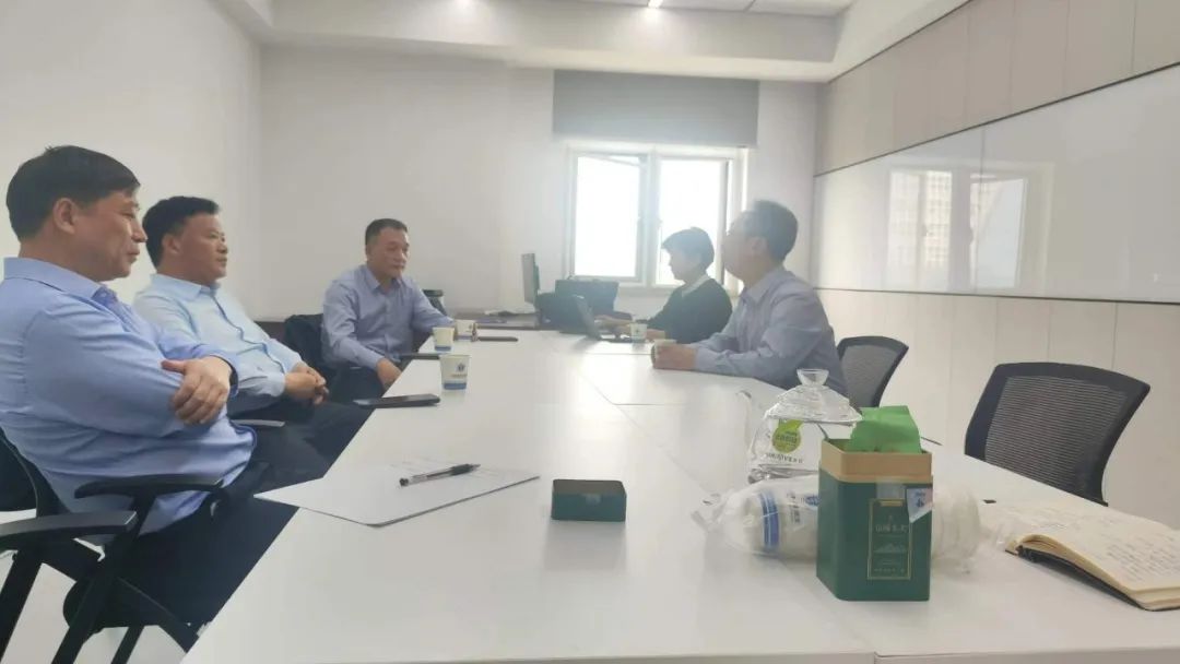 乐发lv官网乳业集团与中原食品实验室签订战略合作协议 乐发lv官网乳业集团与中原食品实验室签订战略合作协议