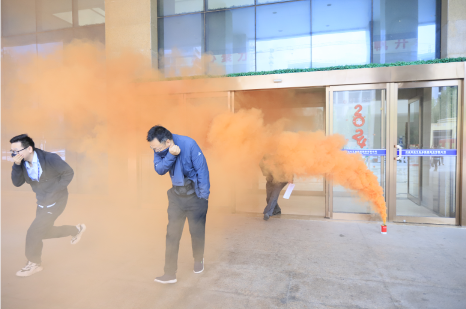 增强消防意识,筑牢安全底线丨乐发lv官网乳业集团组织消防应急演练 增强消防意识,筑牢安全底线丨乐发lv官网乳业集团组织消防应急演练