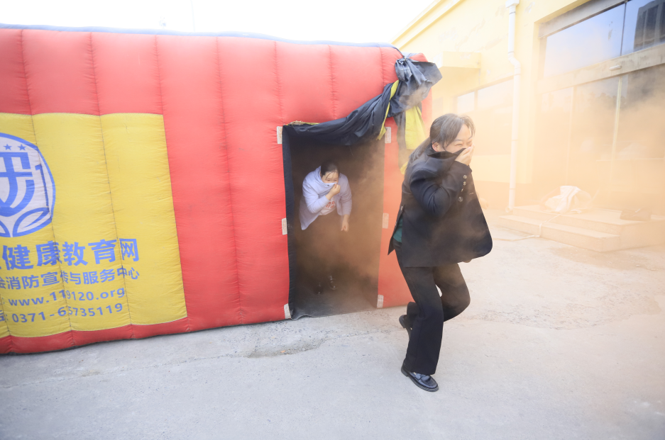 增强消防意识,筑牢安全底线丨乐发lv官网乳业集团组织消防应急演练 增强消防意识,筑牢安全底线丨乐发lv官网乳业集团组织消防应急演练