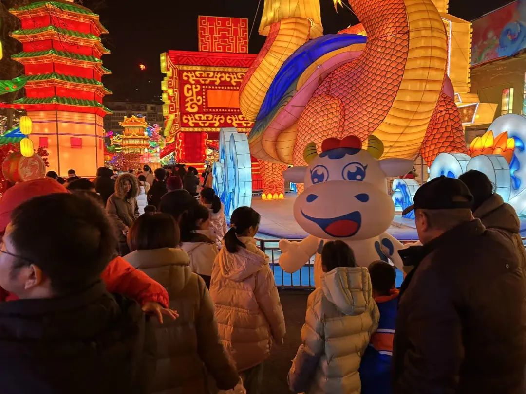 央视直播郑州龙年灯会迎新春,乐发lv官网品牌上大分 央视直播郑州龙年灯会迎新春,乐发lv官网品牌上大分