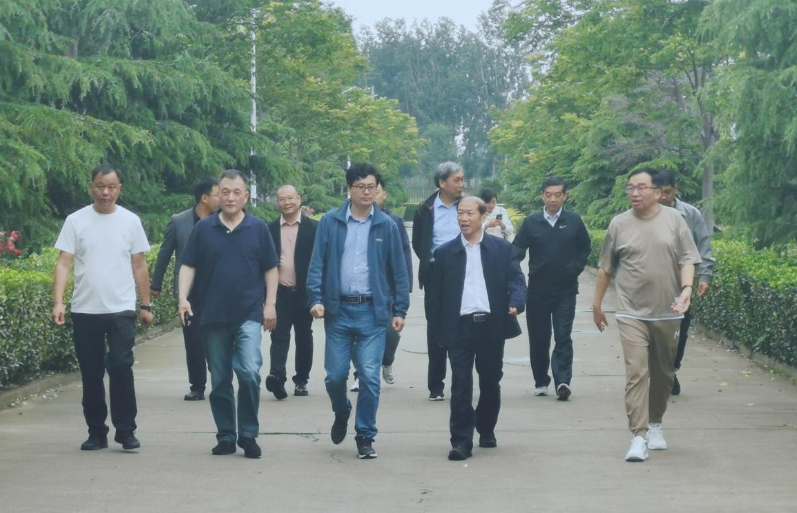 乐发lv官网丨河南农业大学党委副书记、校长介晓磊一行莅临乐发lv官网河南瑞亚参观调研 乐发lv官网丨河南农业大学党委副书记、校长介晓磊一行莅临乐发lv官网河南瑞亚参观调研