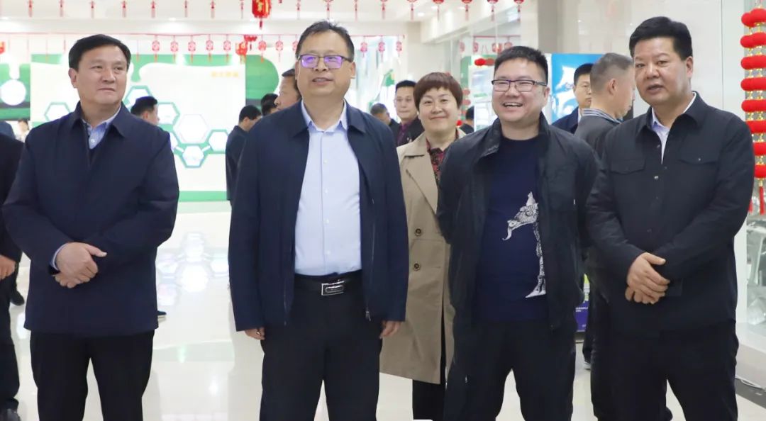 乐发lv官网丨驻马店市遂平县政协党组书记、主席张卫东一行莅临乐发lv官网鲁山瑞亚牧场参观 乐发lv官网丨驻马店市遂平县政协党组书记、主席张卫东一行莅临乐发lv官网鲁山瑞亚牧场参观