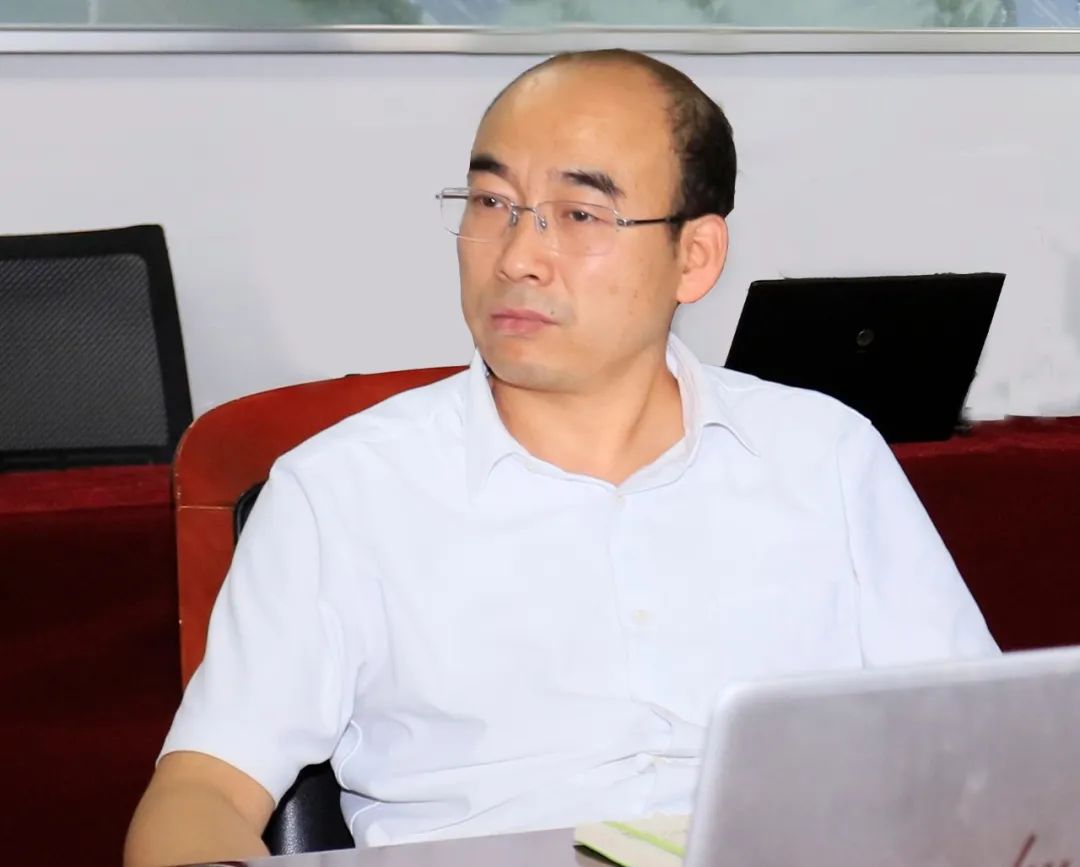 乐发lv官网乳业集团召开10月份营销工作会议 乐发lv官网乳业集团召开10月份营销工作会议