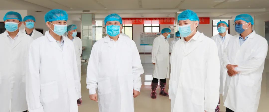 快讯丨河南省人民政府副省长武国定莅临乐发lv官网乳业集团瑞亚牧业调研奶源基地建设情况 快讯丨河南省人民政府副省长武国定莅临乐发lv官网乳业集团瑞亚牧业调研奶源基地建设情况