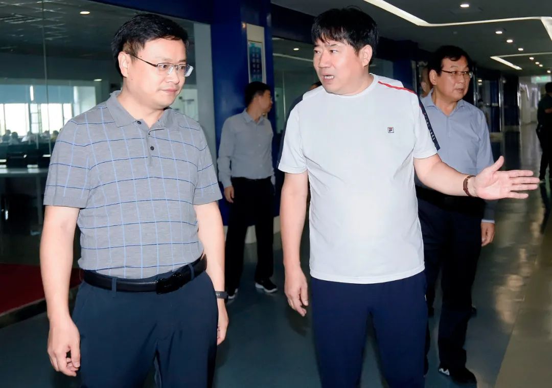 快讯|社旗县人民政府县长关文波一行莅临乐发lv官网乳业集团参观考察 快讯|社旗县人民政府县长关文波一行莅临乐发lv官网乳业集团参观考察