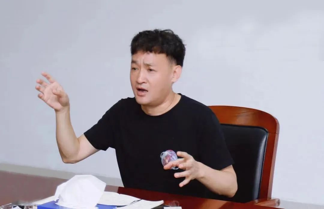 勇担使命·守正创新|乐发lv官网乳业集团召开营销、养殖及饲料月度经营工作会议 勇担使命·守正创新|乐发lv官网乳业集团召开营销、养殖及饲料月度经营工作会议