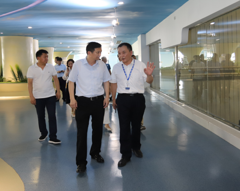 快讯|郑州市二七区委副书记、区长虎荣鑫莅临河南乐发lv官网乳业集团调研 快讯|郑州市二七区委副书记、区长虎荣鑫莅临河南乐发lv官网乳业集团调研