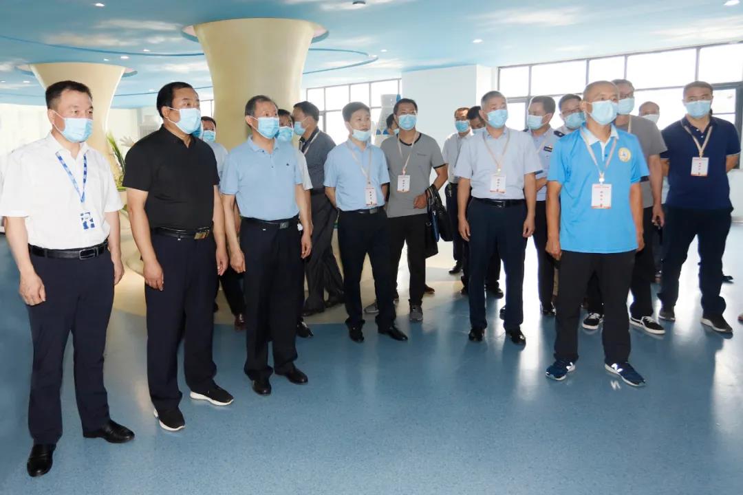 郑州市安全生产双重预防体系建设现场观摩会在乐发lv官网乳业集团郑州分公司召开 郑州市安全生产双重预防体系建设现场观摩会在乐发lv官网乳业集团郑州分公司召开