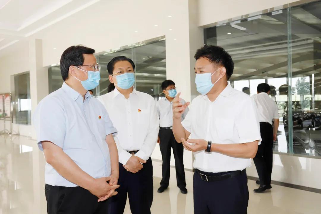 快讯 | 河南省委常委、省纪委书记、省监委主任任正晓莅临乐发lv官网乳业集团新蔡瑞亚牧场调研 快讯 | 河南省委常委、省纪委书记、省监委主任任正晓莅临乐发lv官网乳业集团新蔡瑞亚牧场调研