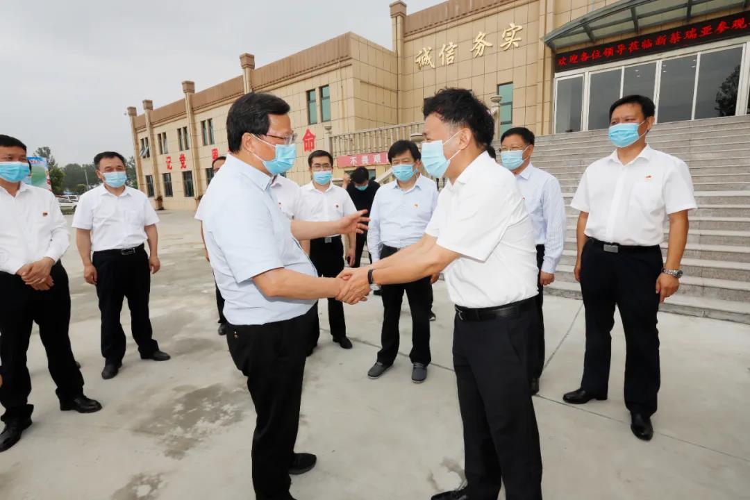 快讯 | 河南省委常委、省纪委书记、省监委主任任正晓莅临乐发lv官网乳业集团新蔡瑞亚牧场调研 快讯 | 河南省委常委、省纪委书记、省监委主任任正晓莅临乐发lv官网乳业集团新蔡瑞亚牧场调研