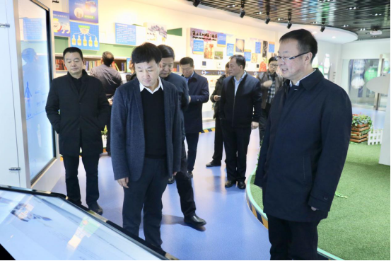 宁夏回族自治区农业农村厅党组书记、厅长王刚一行莅临乐发lv官网乳业集团调研 宁夏回族自治区农业农村厅党组书记、厅长王刚一行莅临乐发lv官网乳业集团调研