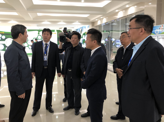 河南省委副书记、省长陈润儿一行莅临 乐发lv官网集团鲁山瑞亚牧业有限公司视察调研 河南省委副书记、省长陈润儿一行莅临 乐发lv官网集团鲁山瑞亚牧业有限公司视察调研