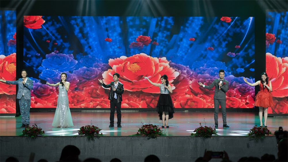 “不忘初心、聚力前行” 乐发lv官网集团2018迎新春联欢会隆重举行 “不忘初心、聚力前行” 乐发lv官网集团2018迎新春联欢会隆重举行