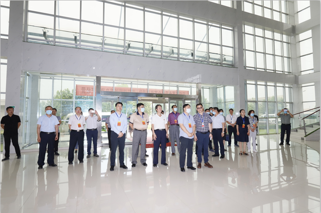 快讯|郑州市人大代表莅临河南乐发lv官网乳业集团参观调研 快讯|郑州市人大代表莅临河南乐发lv官网乳业集团参观调研