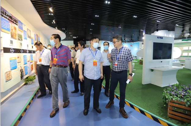 快讯|郑州市人大代表莅临河南乐发lv官网乳业集团参观调研 快讯|郑州市人大代表莅临河南乐发lv官网乳业集团参观调研