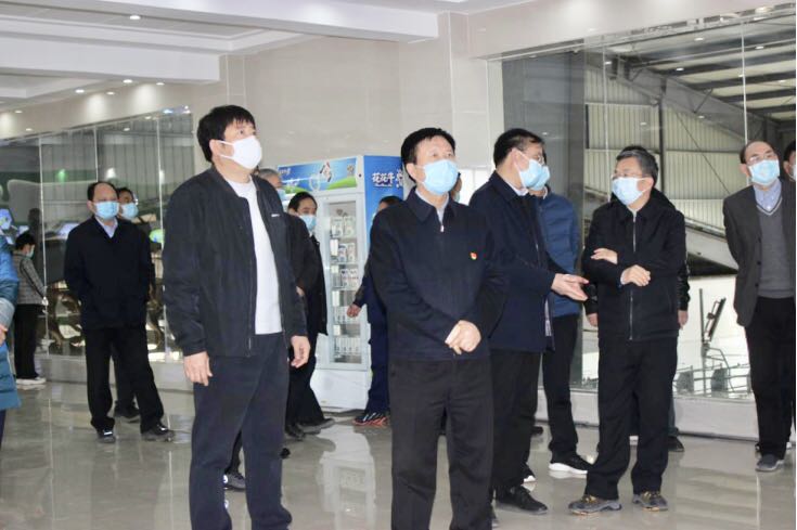 平顶山市委书记周斌一行莅临乐发lv官网乳业集团 鲁山瑞亚牧业有限公司调研疫情防控和复工复产情况 平顶山市委书记周斌一行莅临乐发lv官网乳业集团 鲁山瑞亚牧业有限公司调研疫情防控和复工复产情况
