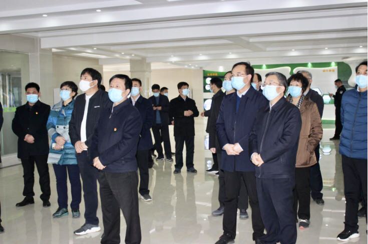 平顶山市委书记周斌一行莅临乐发lv官网乳业集团 鲁山瑞亚牧业有限公司调研疫情防控和复工复产情况 平顶山市委书记周斌一行莅临乐发lv官网乳业集团 鲁山瑞亚牧业有限公司调研疫情防控和复工复产情况